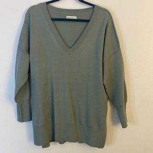 Abercrombie v-neck sweater
